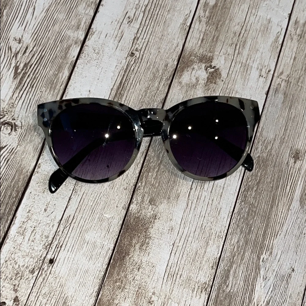 X-RAY round cat eye tortoise shell brown and beige Gradient Sunglasses